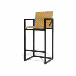 Banqueta Young com Estrutura em alumínio e revestida com Fibra Sintética.